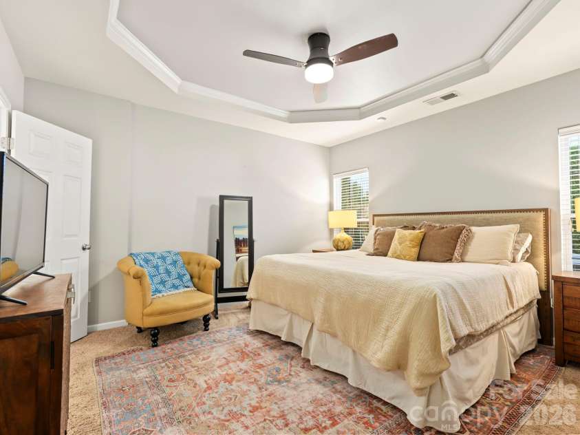 5904 Union Pacific Avenue, Charlotte, NC 28210.  MLS# CAR4435841, YatesRealty ID 58486. 