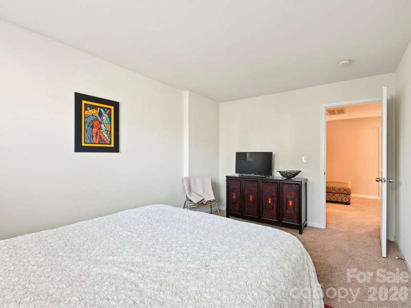 5904 Union Pacific Avenue, Charlotte, NC 28210.  MLS# CAR4435841, YatesRealty ID 58486. 