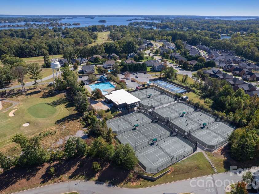 1650 Sterling Branch Loop, Denver, NC 28037.  MLS# CAR4435993, YatesRealty ID 58489. 