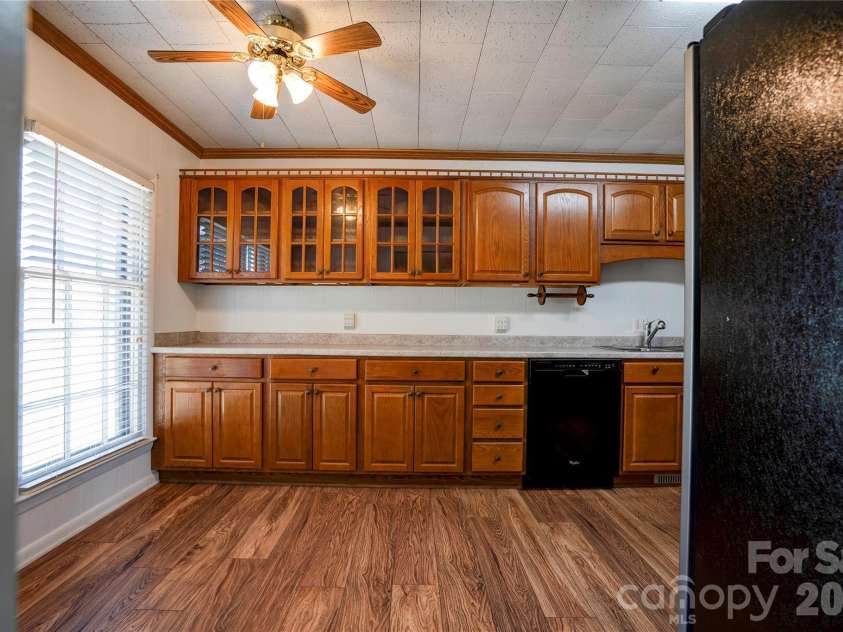 431 Main Street, Shelby, NC 28152.  MLS# CAR4359765, YatesRealty ID 5849. 