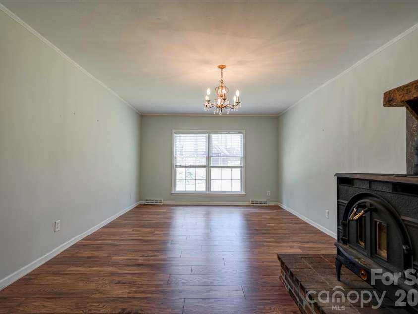 431 Main Street, Shelby, NC 28152.  MLS# CAR4359765, YatesRealty ID 5849. 