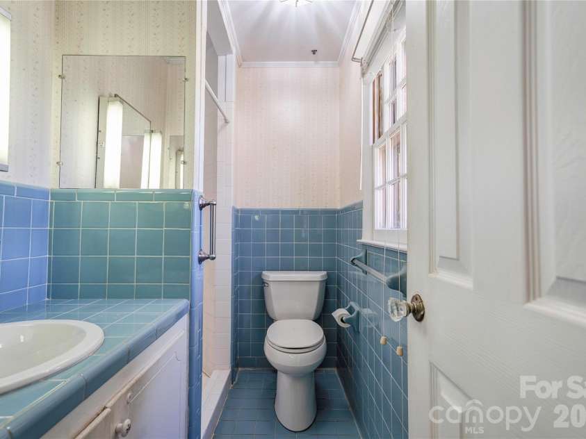 431 Main Street, Shelby, NC 28152.  MLS# CAR4359765, YatesRealty ID 5849. 