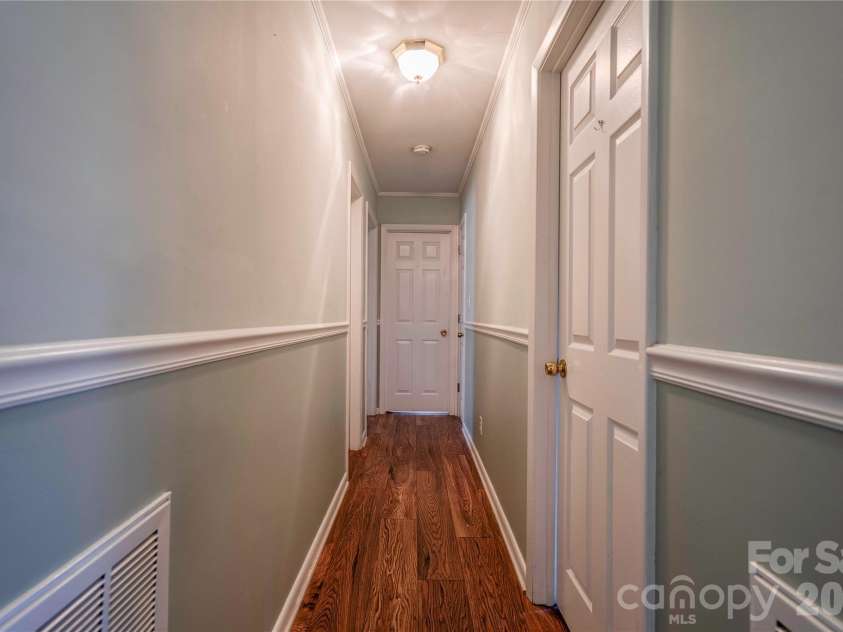 431 Main Street, Shelby, NC 28152.  MLS# CAR4359765, YatesRealty ID 5849. 