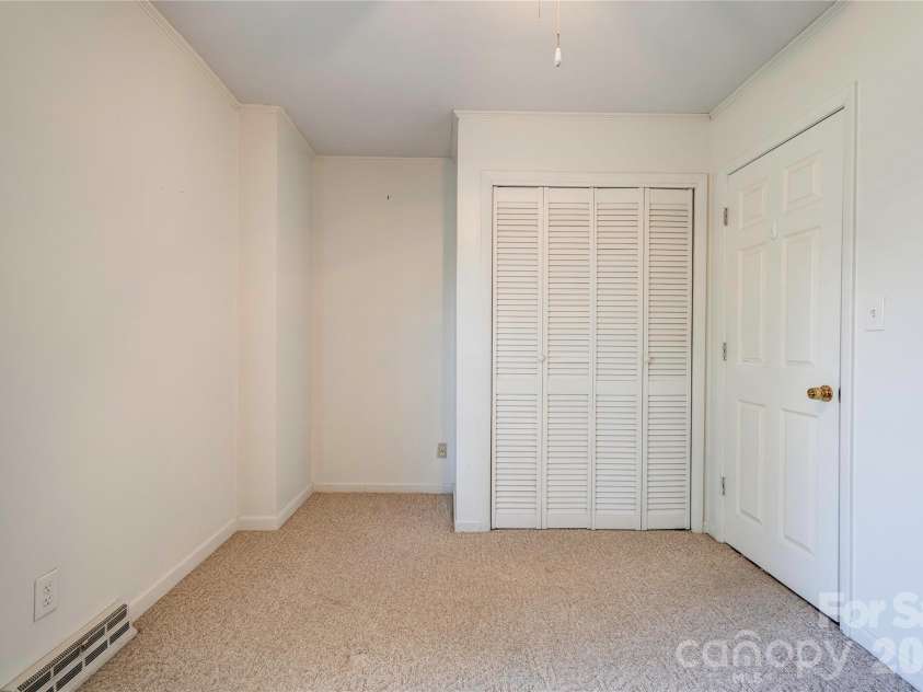 431 Main Street, Shelby, NC 28152.  MLS# CAR4359765, YatesRealty ID 5849. 
