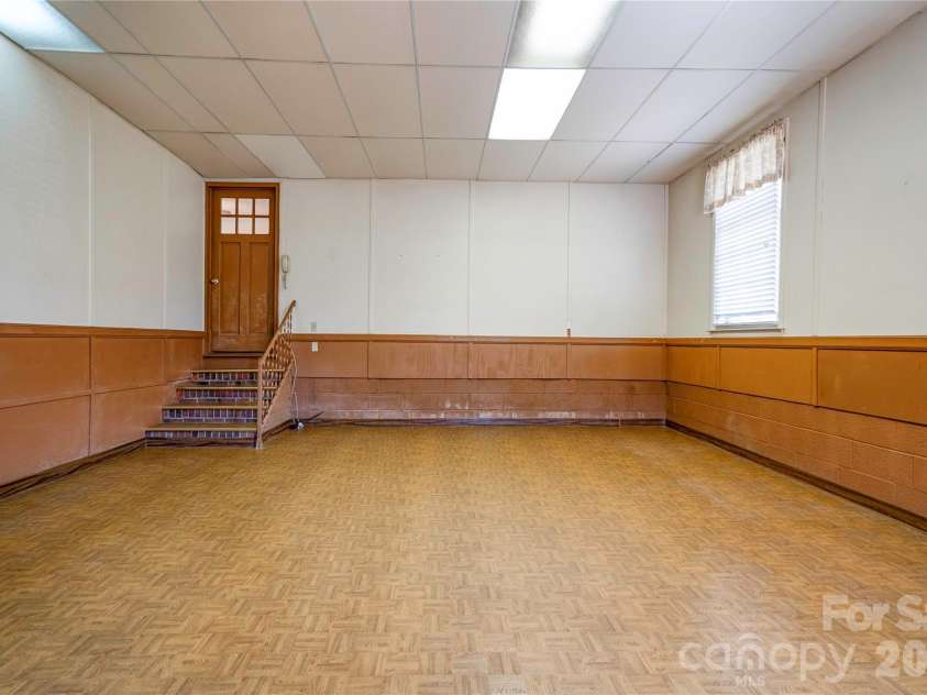 431 Main Street, Shelby, NC 28152.  MLS# CAR4359765, YatesRealty ID 5849. 