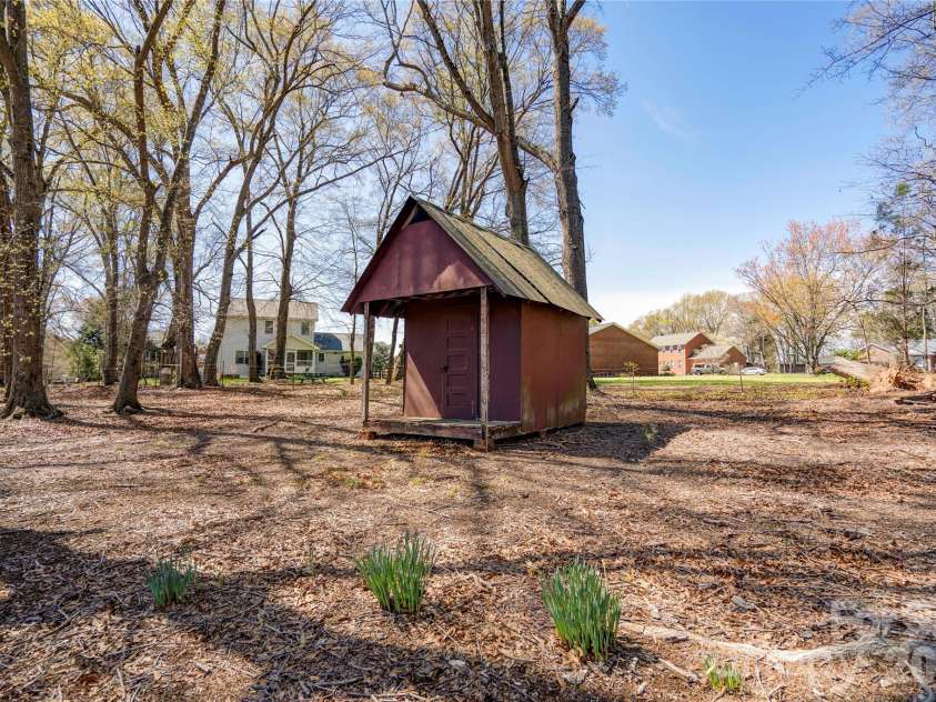 431 Main Street, Shelby, NC 28152.  MLS# CAR4359765, YatesRealty ID 5849. 