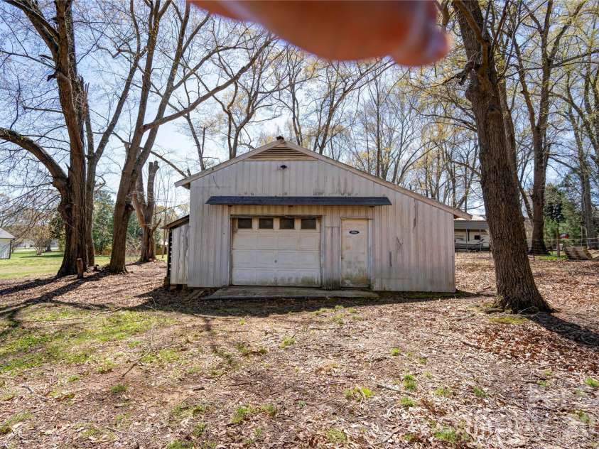 431 Main Street, Shelby, NC 28152.  MLS# CAR4359765, YatesRealty ID 5849. 