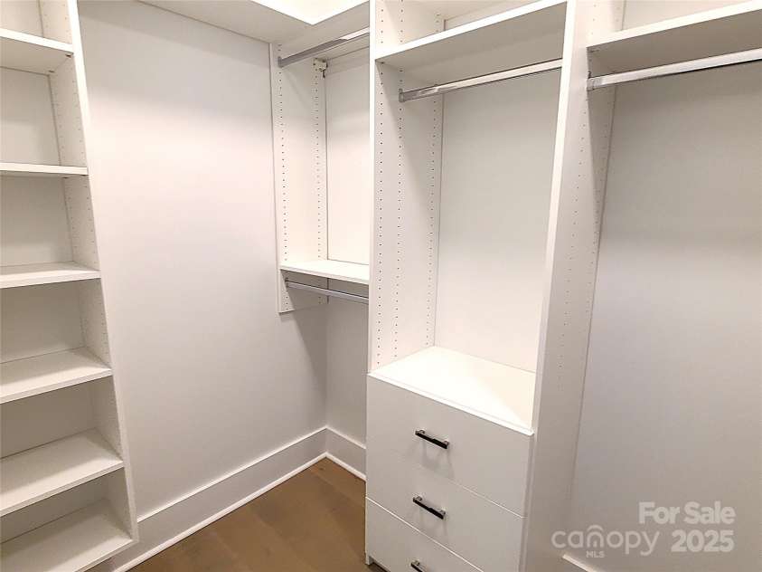 405 19th Avenue Circle, Hickory, NC 28601.  MLS# CAR4201802, YatesRealty ID 585. Primary WIC - 2