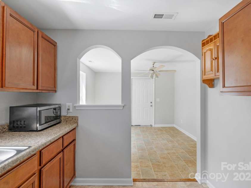 233 Proctor Street, Gastonia, NC 28052.  MLS# CAR4222468, YatesRealty ID 5850. 233 Proctor
