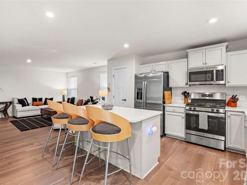 4208 Jones Creek Lane, Charlotte, NC 28215.  MLS# CAR4433644, YatesRealty ID 58501. 