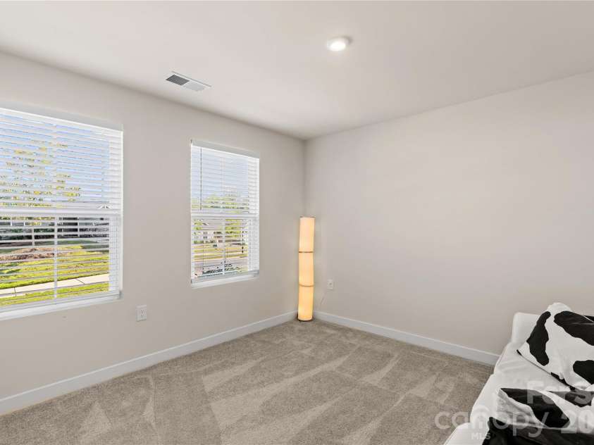 4208 Jones Creek Lane, Charlotte, NC 28215.  MLS# CAR4433644, YatesRealty ID 58501. 