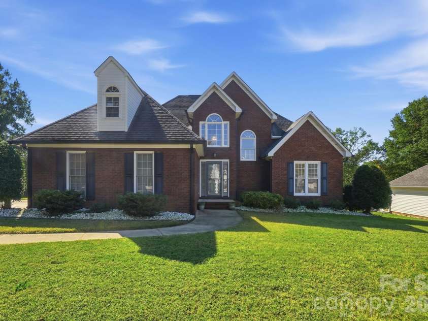2322 Beaver Pond Road, Kannapolis, NC 28083.  MLS# CAR4390314, YatesRealty ID 58503. 