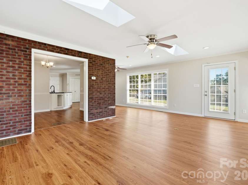 2322 Beaver Pond Road, Kannapolis, NC 28083.  MLS# CAR4390314, YatesRealty ID 58503. 