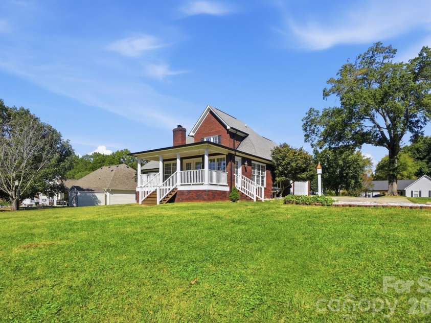 2322 Beaver Pond Road, Kannapolis, NC 28083.  MLS# CAR4390314, YatesRealty ID 58503. 