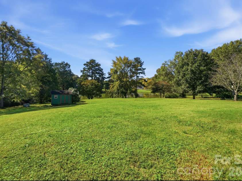 2322 Beaver Pond Road, Kannapolis, NC 28083.  MLS# CAR4390314, YatesRealty ID 58503. 