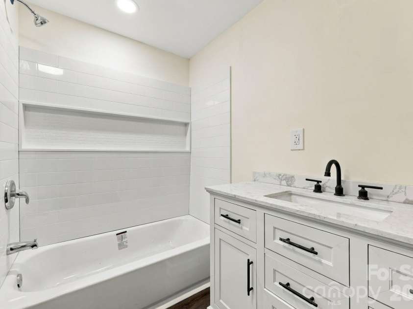 1004 Pine Root Branch Road, Bakersville, NC 28705.  MLS# CAR4415373, YatesRealty ID 58513. 
