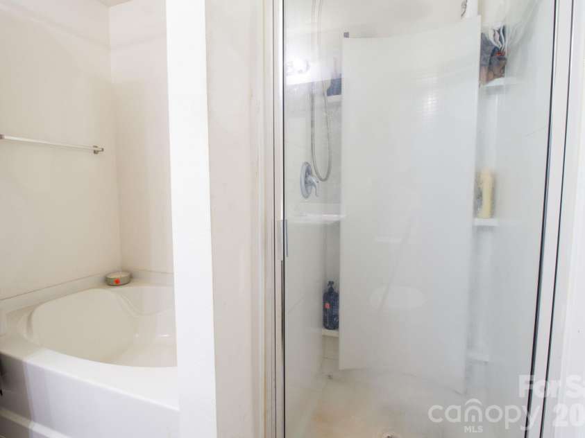 4012 Long Arrow Drive, Concord, NC 28025.  MLS# CAR4437288, YatesRealty ID 58514. 
