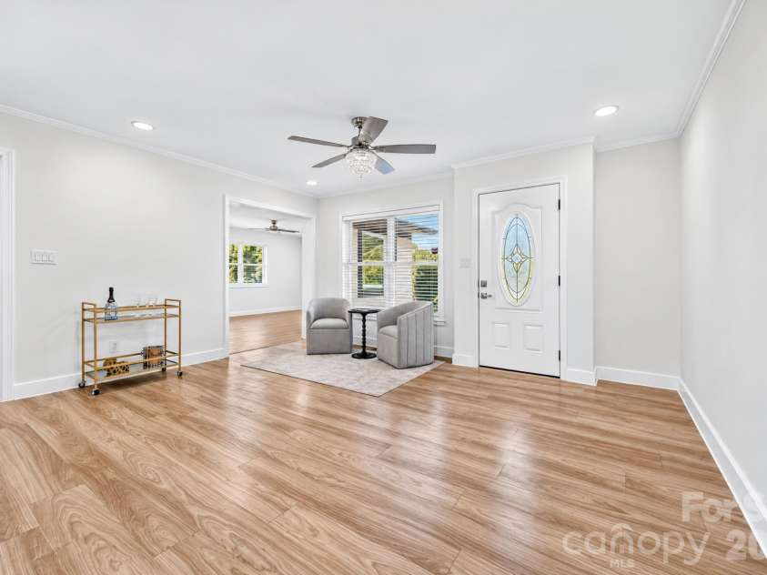 892 Taylor Drive, Lancaster, SC 29720.  MLS# CAR4436527, YatesRealty ID 58516. 