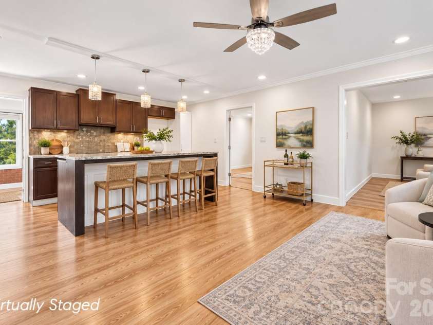 892 Taylor Drive, Lancaster, SC 29720.  MLS# CAR4436527, YatesRealty ID 58516. 