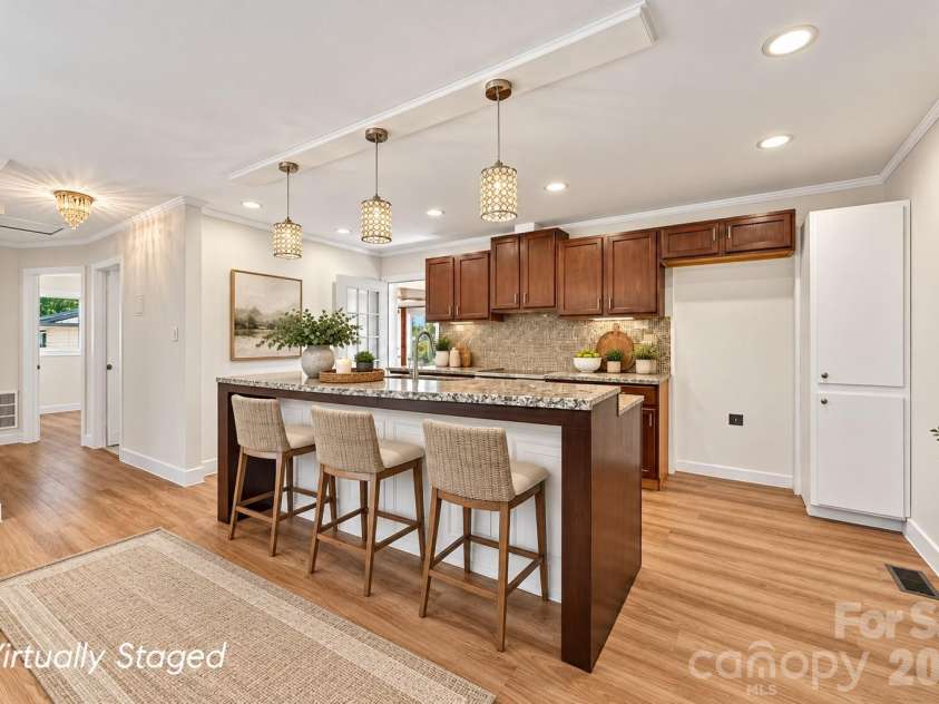 892 Taylor Drive, Lancaster, SC 29720.  MLS# CAR4436527, YatesRealty ID 58516. 