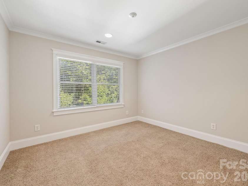 3315 Holt Street, Charlotte, NC 28205.  MLS# CAR4437036, YatesRealty ID 58517. 