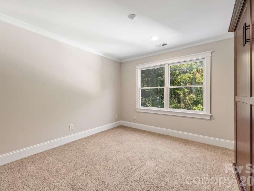 3315 Holt Street, Charlotte, NC 28205.  MLS# CAR4437036, YatesRealty ID 58517. 