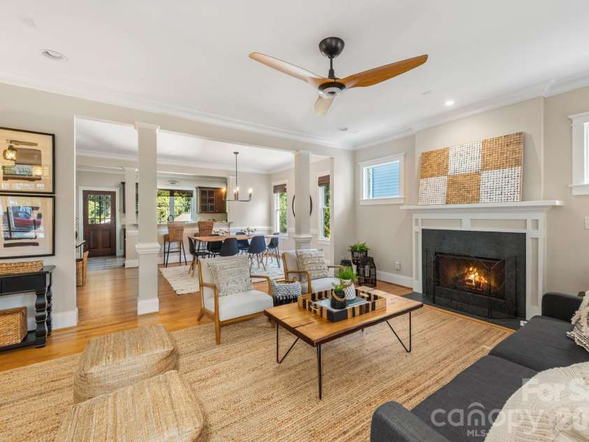 3315 Holt Street, Charlotte, NC 28205.  MLS# CAR4437036, YatesRealty ID 58517. Gas fireplace