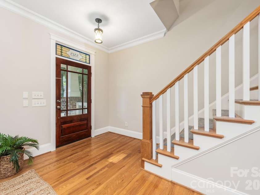 3315 Holt Street, Charlotte, NC 28205.  MLS# CAR4437036, YatesRealty ID 58517. Main entryway