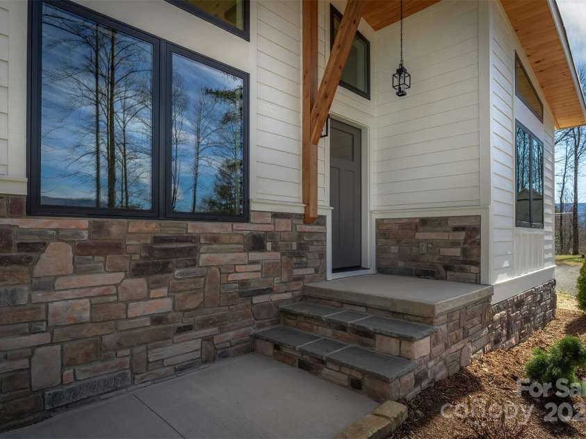 16 Taze Court, Black Mountain, NC 28711.  MLS# CAR4223551, YatesRealty ID 5852. 