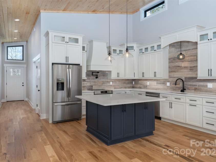 16 Taze Court, Black Mountain, NC 28711.  MLS# CAR4223551, YatesRealty ID 5852. 