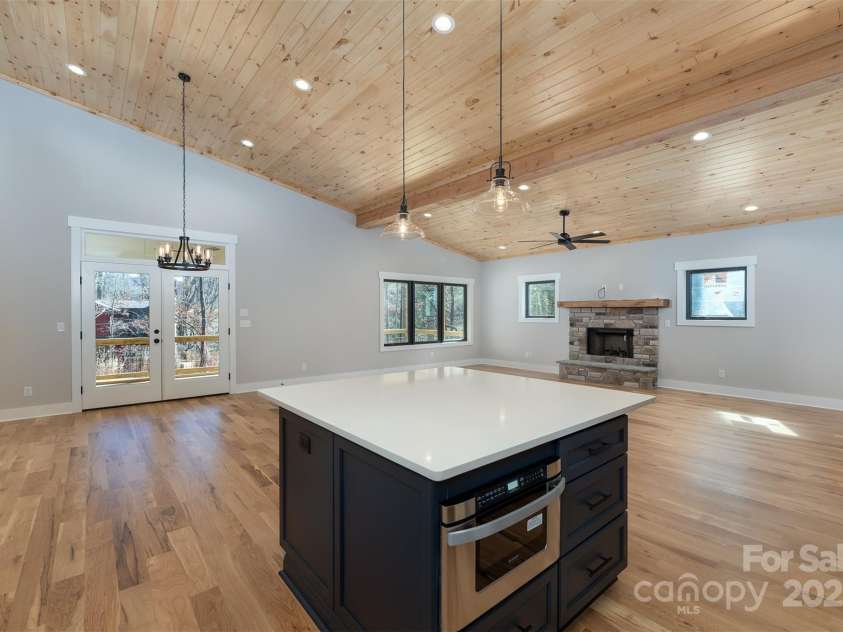 16 Taze Court, Black Mountain, NC 28711.  MLS# CAR4223551, YatesRealty ID 5852. 