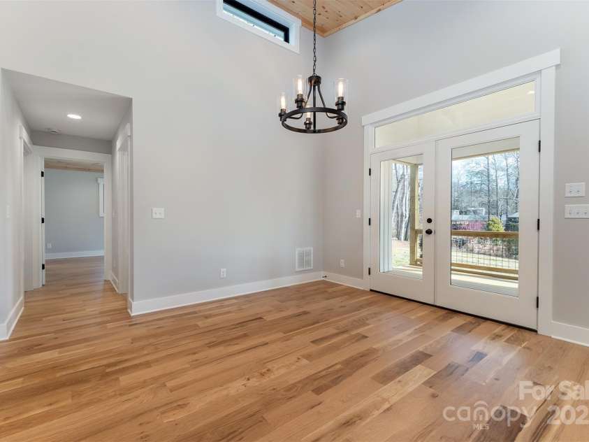 16 Taze Court, Black Mountain, NC 28711.  MLS# CAR4223551, YatesRealty ID 5852. 