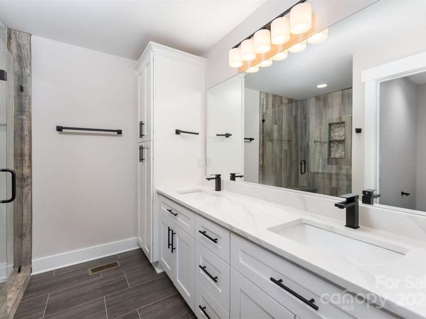 16 Taze Court, Black Mountain, NC 28711.  MLS# CAR4223551, YatesRealty ID 5852. 