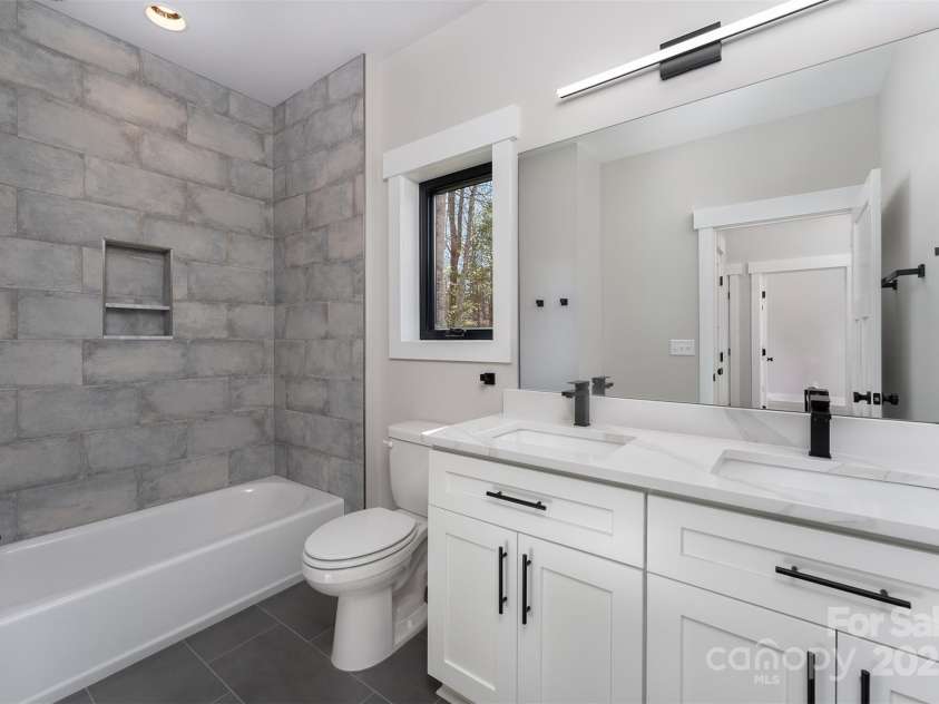 16 Taze Court, Black Mountain, NC 28711.  MLS# CAR4223551, YatesRealty ID 5852. 