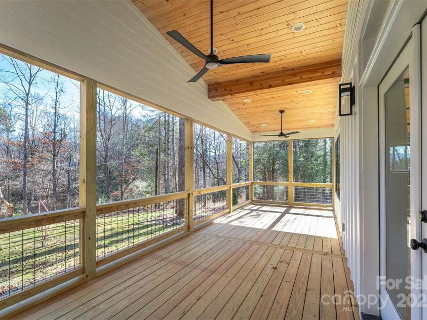 16 Taze Court, Black Mountain, NC 28711.  MLS# CAR4223551, YatesRealty ID 5852. 
