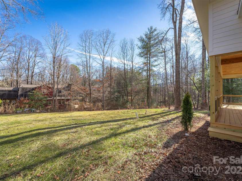 16 Taze Court, Black Mountain, NC 28711.  MLS# CAR4223551, YatesRealty ID 5852. 