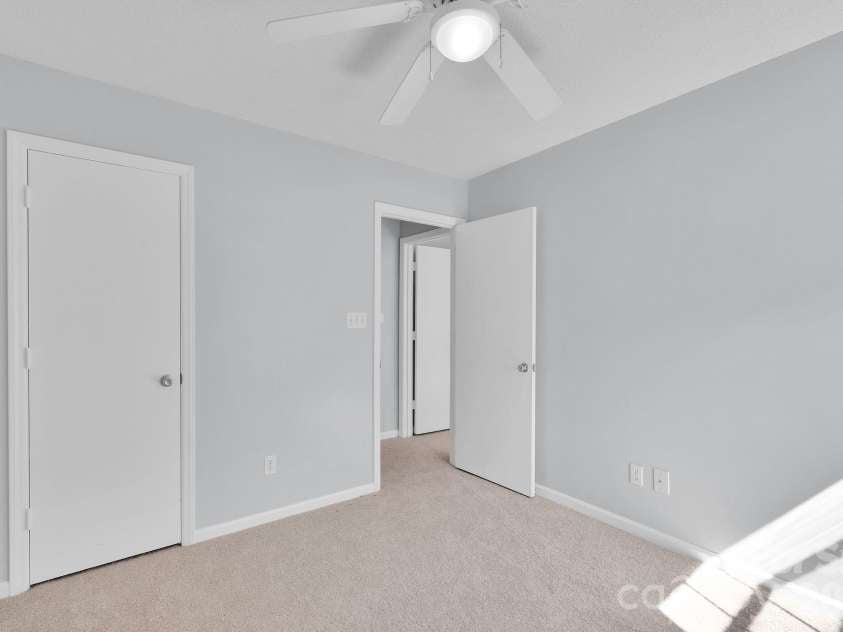 8510 Castle Pine Court, Charlotte, NC 28226.  MLS# CAR4333747, YatesRealty ID 5852. 