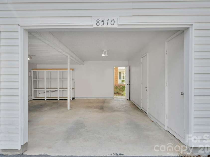8510 Castle Pine Court, Charlotte, NC 28226.  MLS# CAR4333747, YatesRealty ID 5852. 