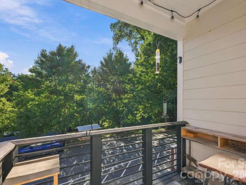 519 Griffith Village Lane, Davidson, NC 28036.  MLS# CAR4436649, YatesRealty ID 58521. 