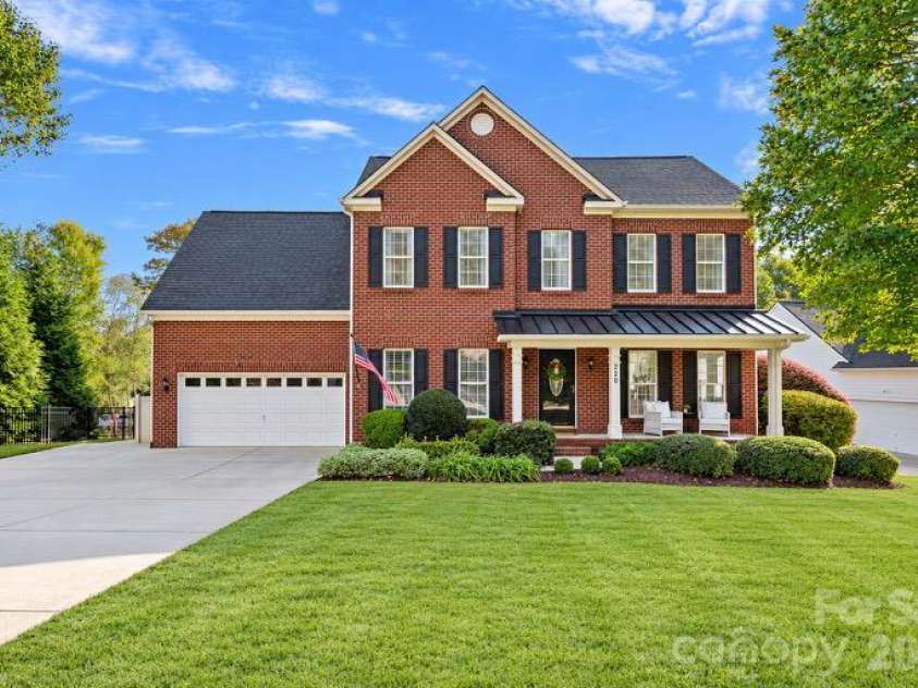220 Chandeleur Drive, Mooresville, NC 28117.  MLS# CAR4433957, YatesRealty ID 58522. 