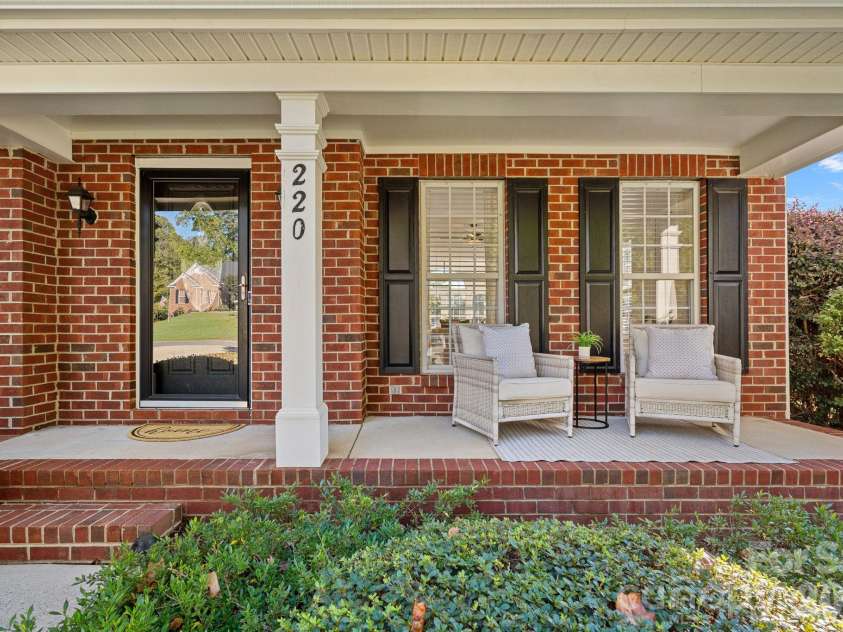 220 Chandeleur Drive, Mooresville, NC 28117.  MLS# CAR4433957, YatesRealty ID 58522. 