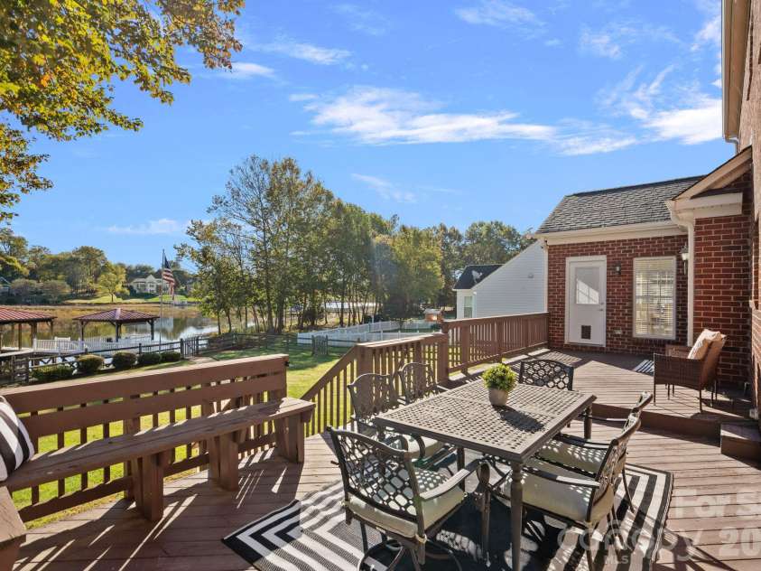 220 Chandeleur Drive, Mooresville, NC 28117.  MLS# CAR4433957, YatesRealty ID 58522. 