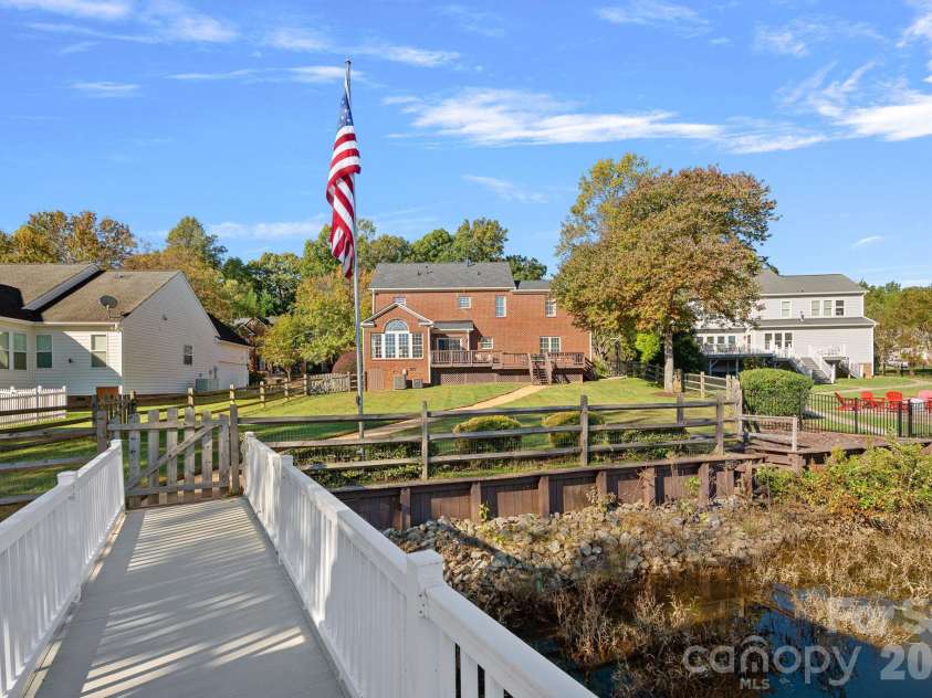 220 Chandeleur Drive, Mooresville, NC 28117.  MLS# CAR4433957, YatesRealty ID 58522. 