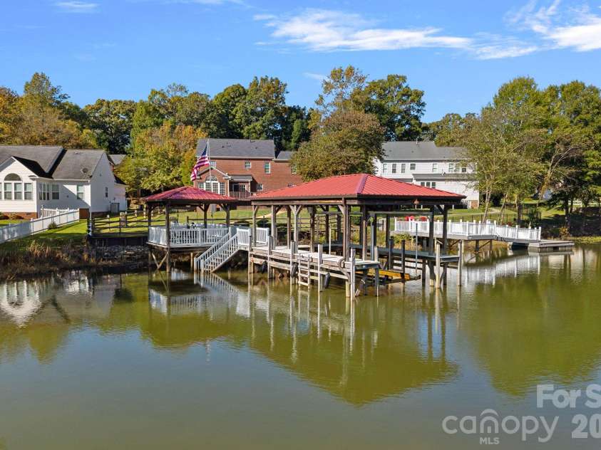 220 Chandeleur Drive, Mooresville, NC 28117.  MLS# CAR4433957, YatesRealty ID 58522. 