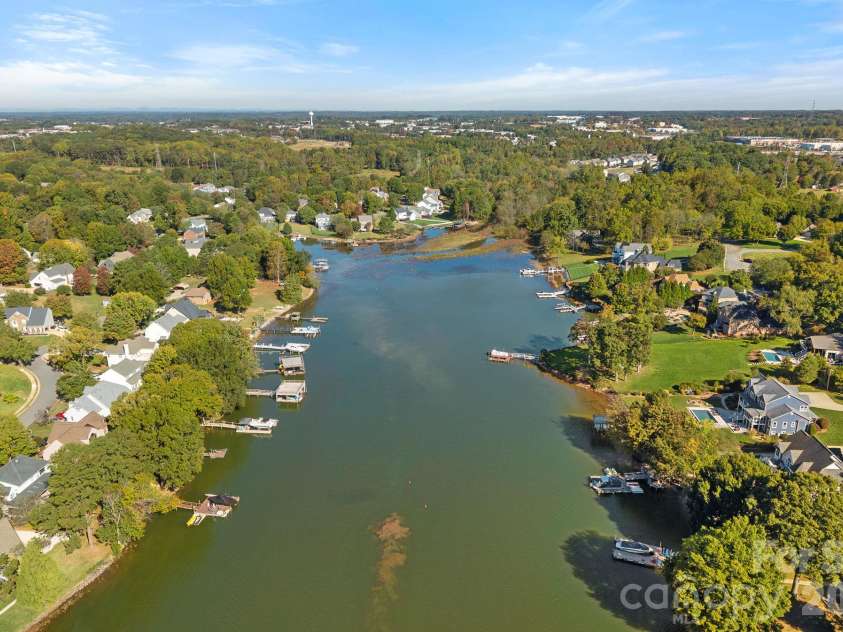 220 Chandeleur Drive, Mooresville, NC 28117.  MLS# CAR4433957, YatesRealty ID 58522. 