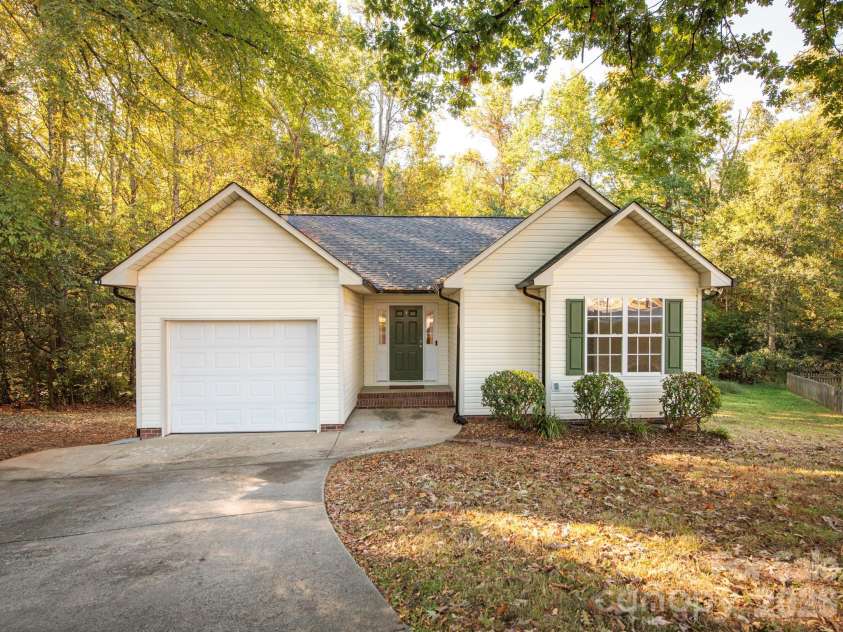 239 Candle Court, Concord, NC 28027.  MLS# CAR4429401, YatesRealty ID 58524. 