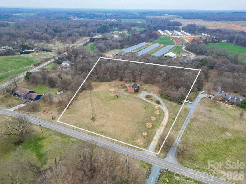 3211 Old Camden Road, Monroe, NC 28110.  MLS# CAR4352269, YatesRealty ID 5853. 
