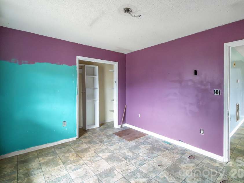 3211 Old Camden Road, Monroe, NC 28110.  MLS# CAR4352269, YatesRealty ID 5853. 