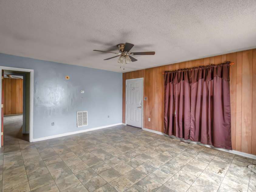 3211 Old Camden Road, Monroe, NC 28110.  MLS# CAR4352269, YatesRealty ID 5853. 