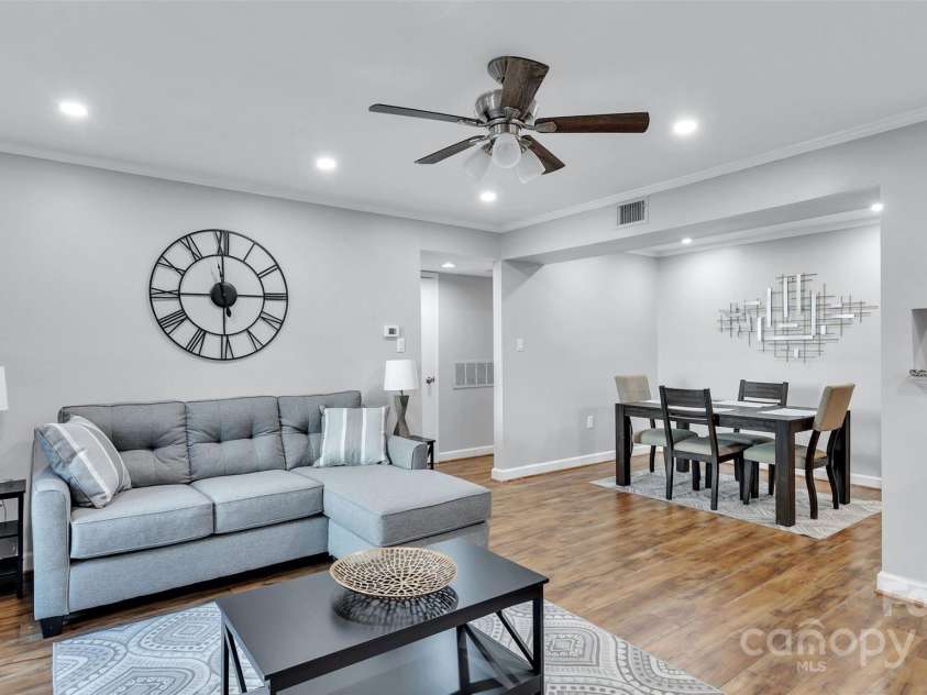 5020 Sardis Road, Charlotte, NC 28270.  MLS# CAR4215591, YatesRealty ID 5853. 